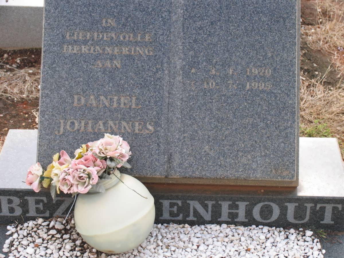 BEZUIDENHOUT Daniel Johannes 1920-1995