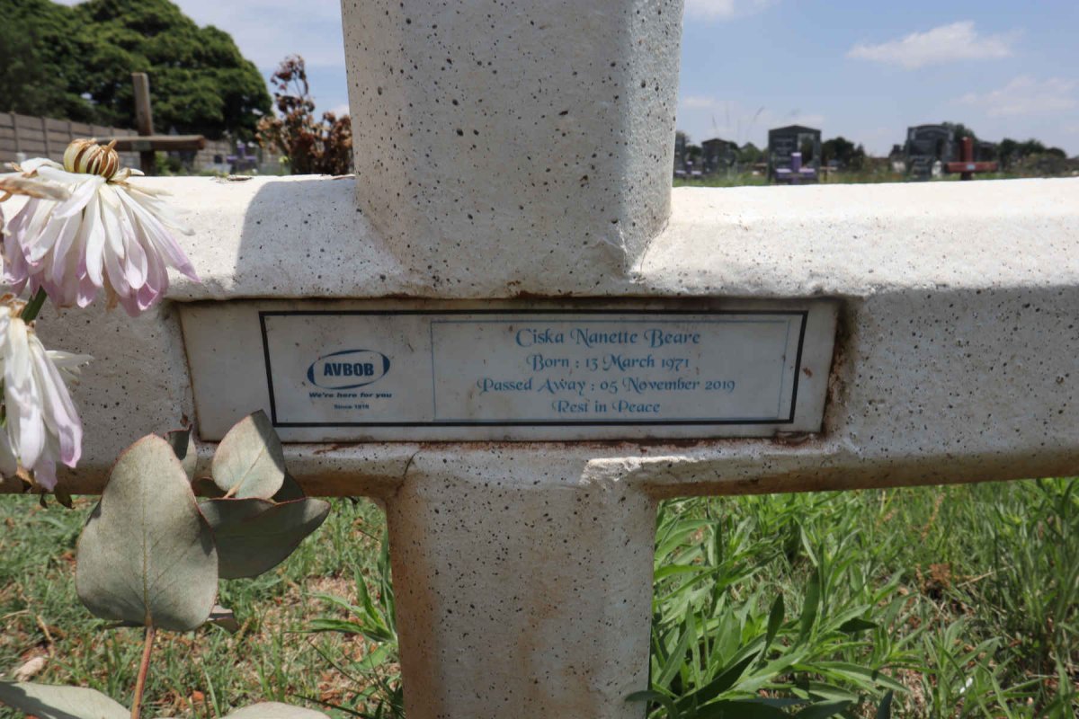 BEARE Ciska Nanette 1971-2019