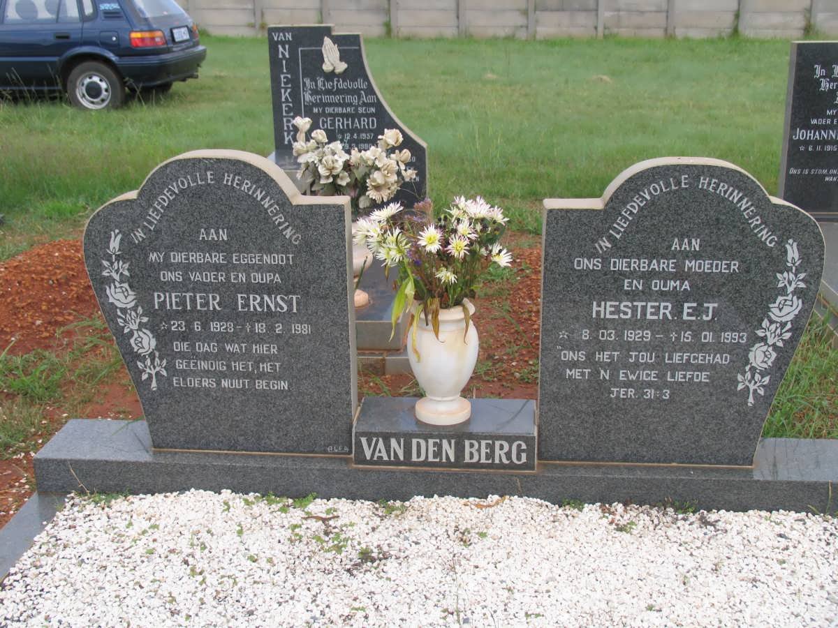 BERG Pieter Ernst, van den 1928-1981 &amp; Hester E.J. 1929-1993