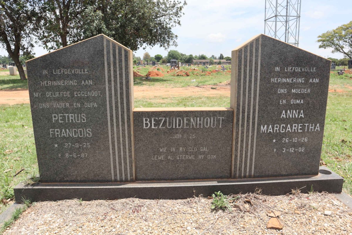 BEZUIDENHOUT Petrus Francois 1925-1987 & Anna Margaretha 1926-2002