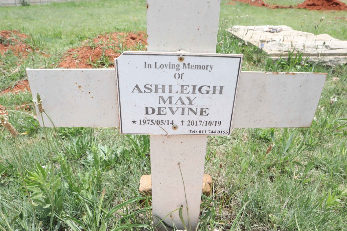 DEVINE Ashleigh May 1975-2017