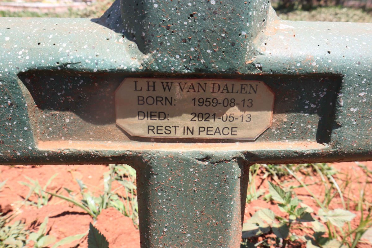 DALEN L.H.W., van 1959-2021