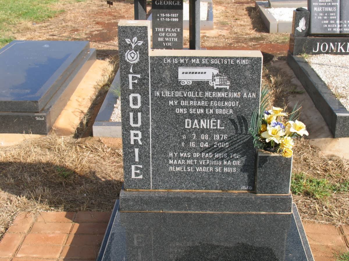 FOURIE Daniel 1976-2000