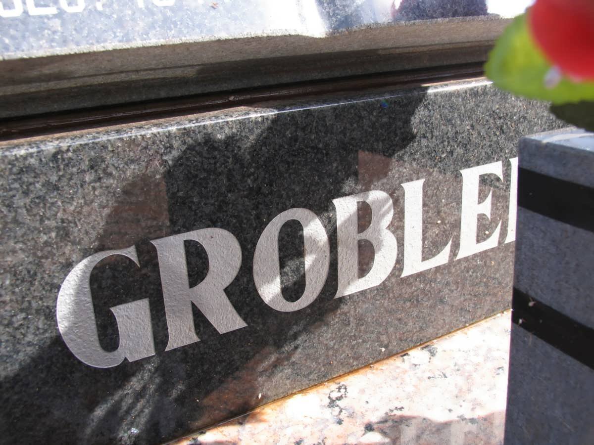 GROBLER Jacobus Johannes 1956-2001 _1