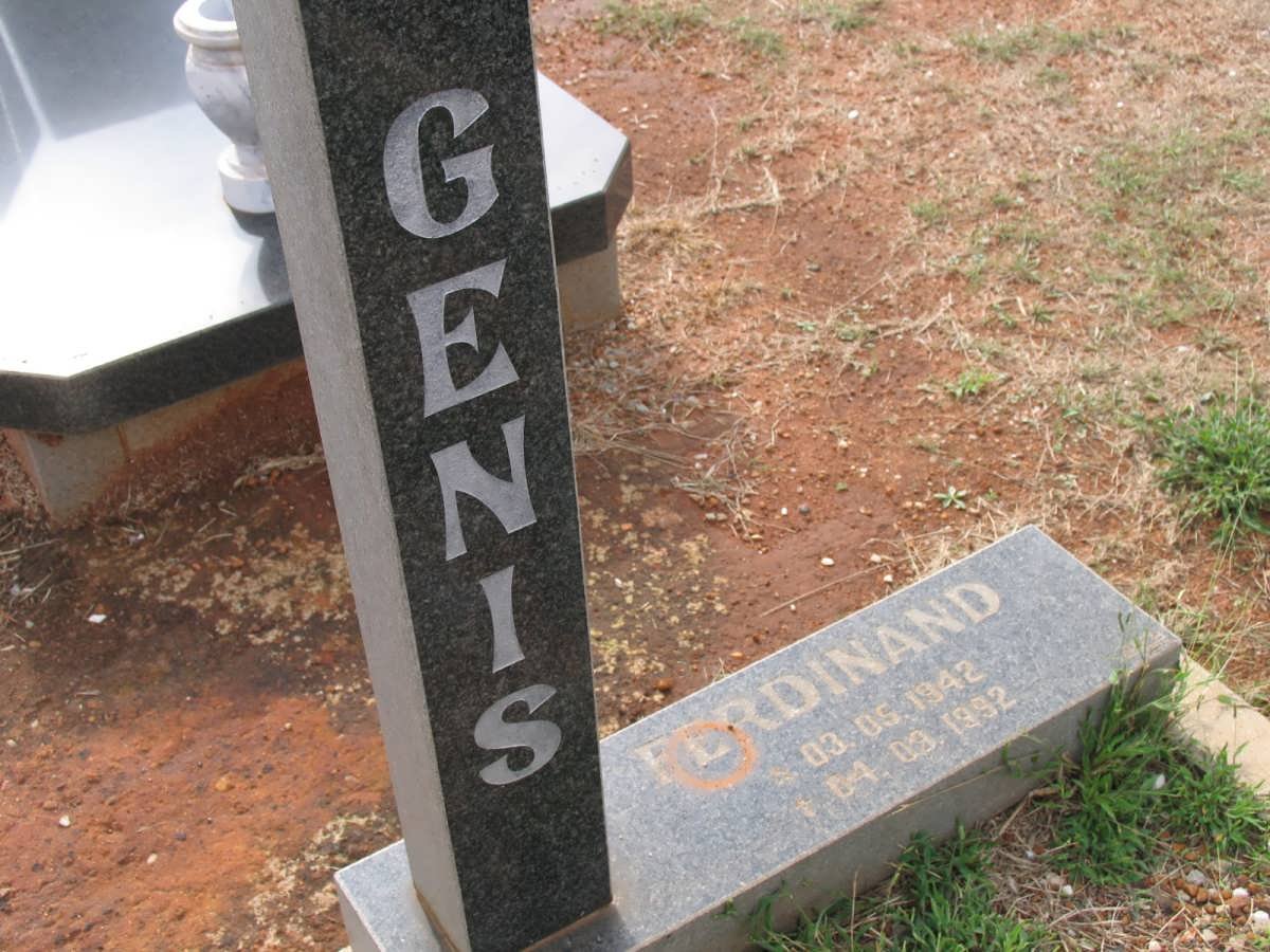 GENIS Ferdinand 1942-1992