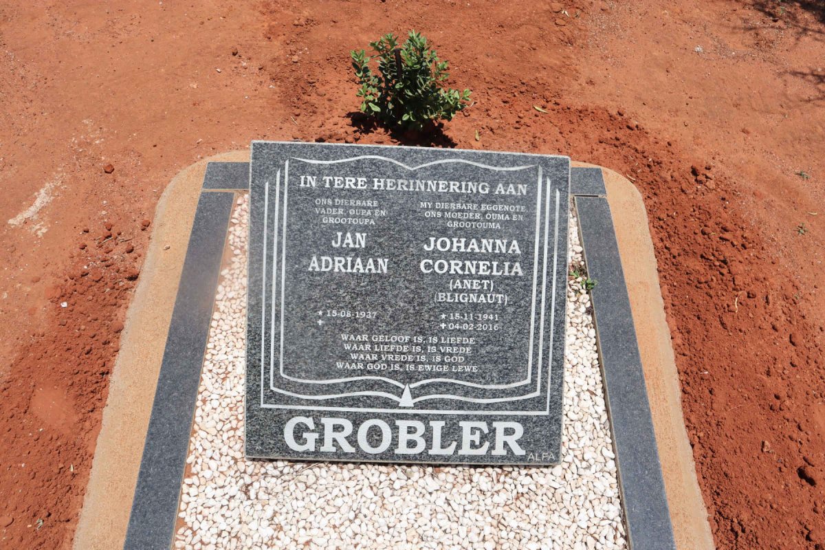 GROBLER Jan Adriaan 1937- & Johanna Cornelia BLIGNAUT 1941-2016