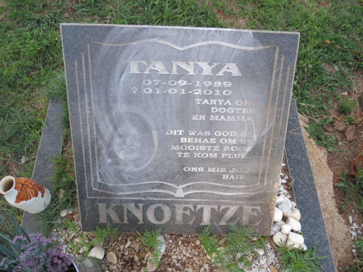 KNOETZE Tanya 1989-2010