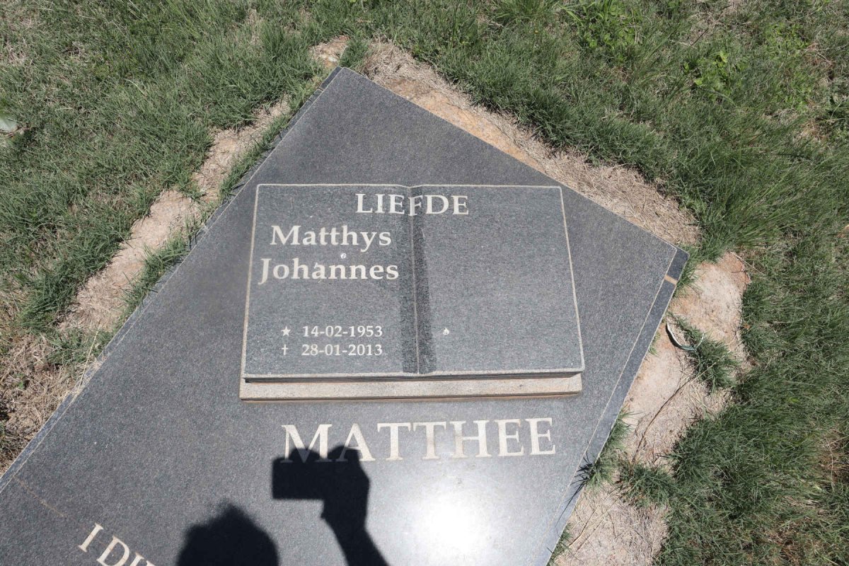 MATTHEE Matthys Johannes 1953-2013