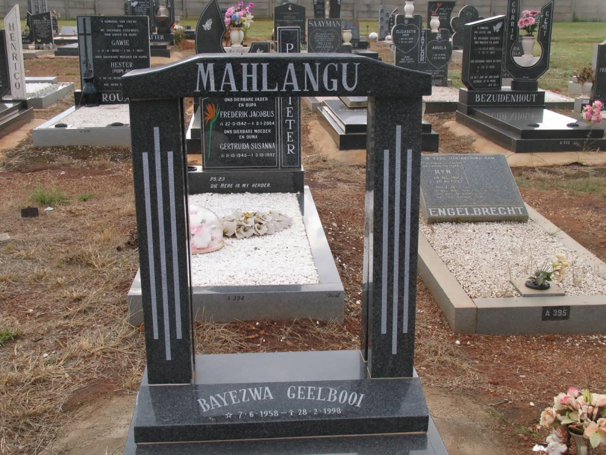 MAHLANGU Bayezwa Geelbooi 1958-1998