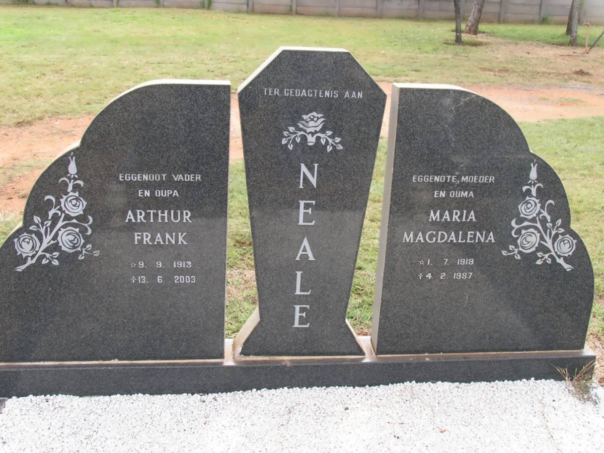 NEALE Arthur Frank 1913-2002 &amp; Maria Magdalena 1918-1987