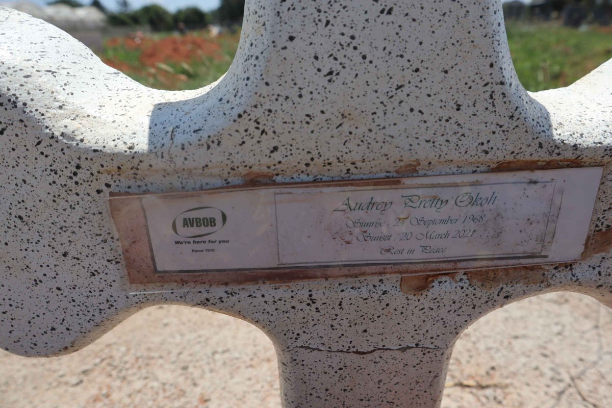 OKOLI Audrey Pretty 1968-2021