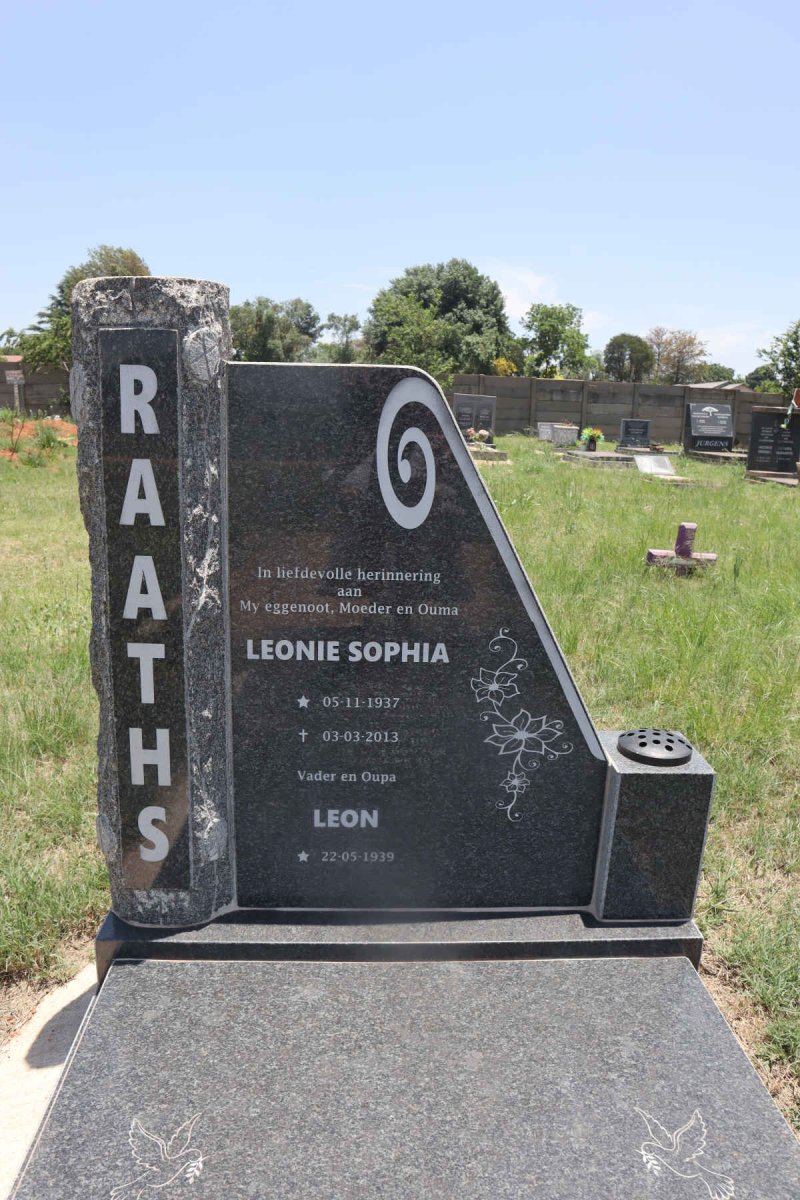 RAATHS Leon 1939- & Leonie Sophia 1937-2013