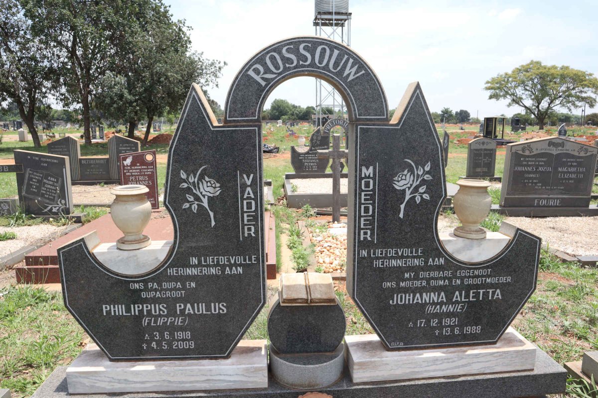 ROSSOUW Philippus Paulus 1918-2009 & Johanna Aletta 1921-1988
