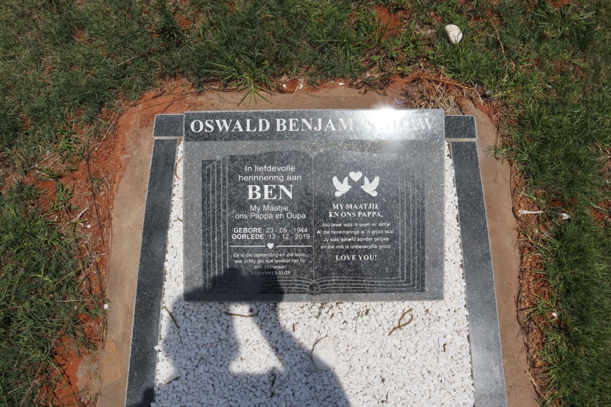 SHAW Oswald Benjamin 1944-2019