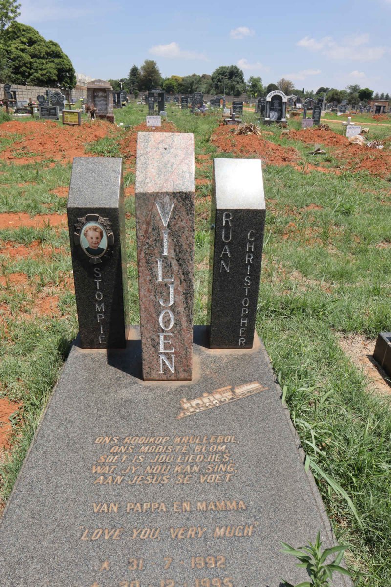 VILJOEN Ruan Christopher 1992-1995_1