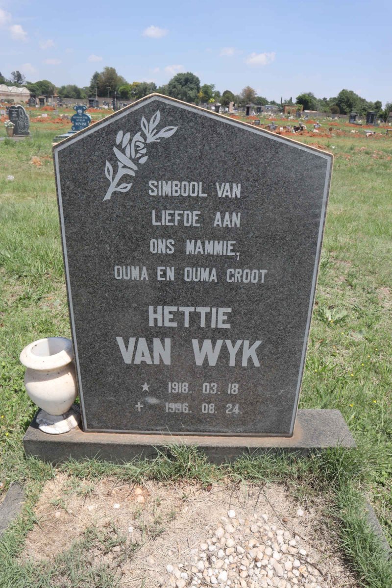 WYK Hettie, van 1918-1996