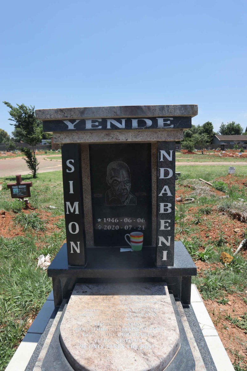 YENDE Simon Ndabeni 1946-2020