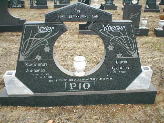 PIO Stephanus Johannes 1921-1985 &amp; Maria Gloudina 1925-