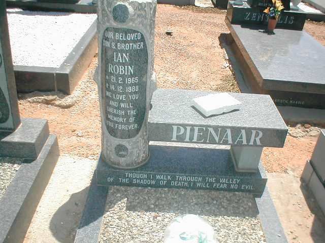 PIENAAR Ian Robin 1965-1988