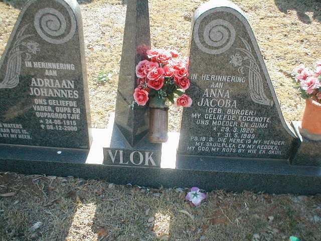 VLOK Adriaan Johannes 1915-2000 &amp; Anna Jacoba BURGER 1920-1989