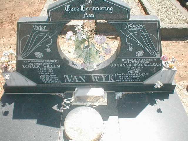 WYK Schalk Willem, van 1916-1987 &amp; Johanna Magdalena 1918-1986