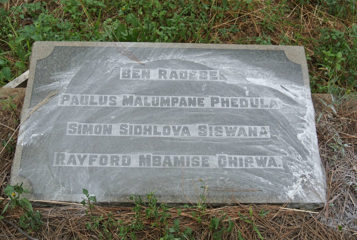 RADEBE Ben :: PHEDULA Paulus Malumpane :: SISWANA Simon Sidhlova :: CHIRWA Rayford Mbamise