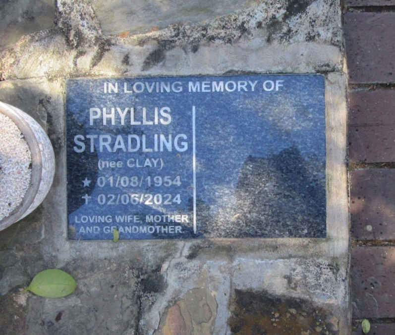 STRADLING Phyllis nee CLAY 1954-2024