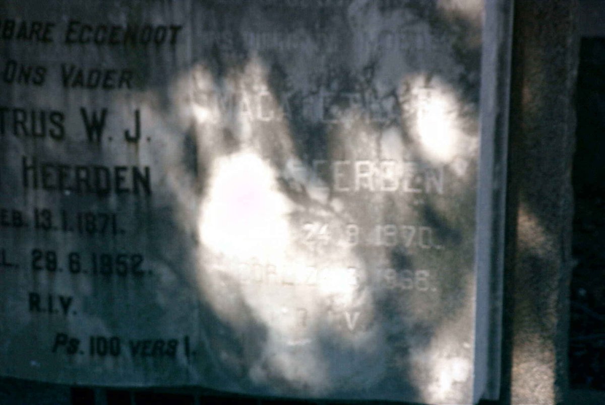 HEERDEN W.J., van 1871-1952 &amp; Margaretha 1870-1968