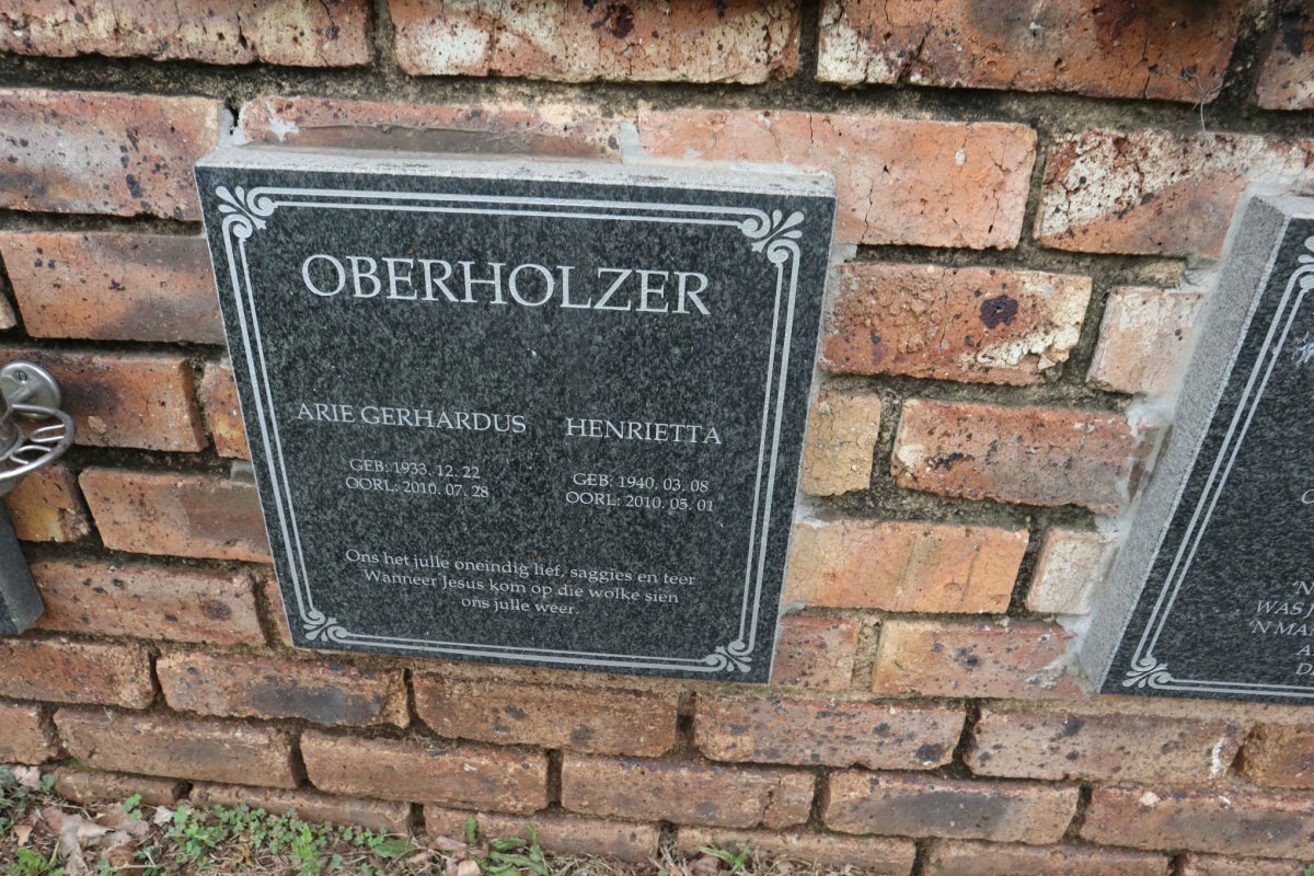 OBERHOLZER Arie Gerhardus 1933-2010 &amp; Henrietta 1940-2010