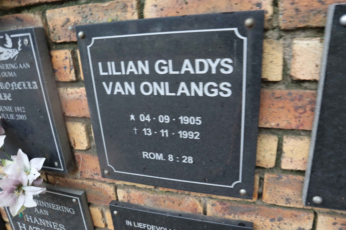 ONLANGS Lilian Gladys, van 1905-1992
