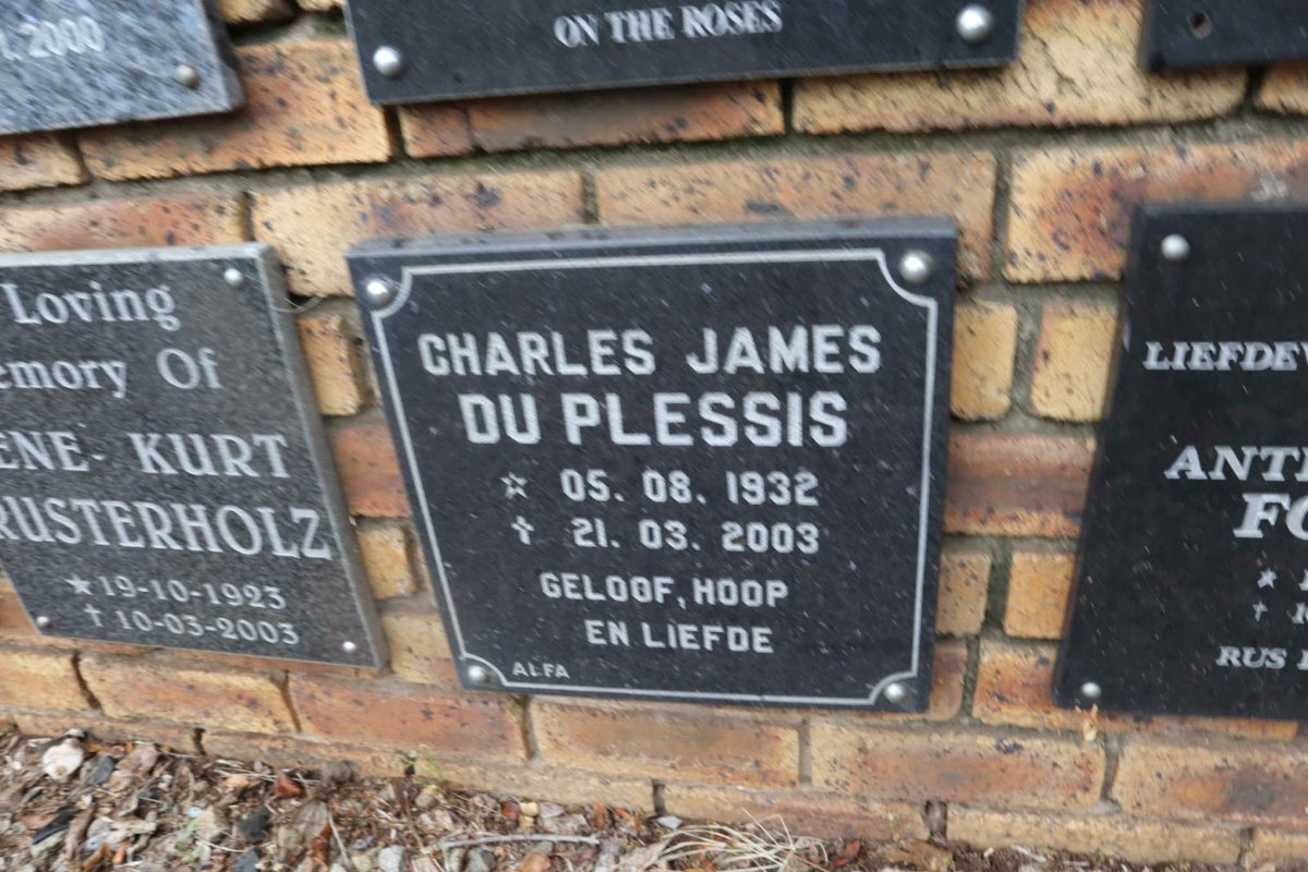 PLESSIS Charles James, du 1932-2003