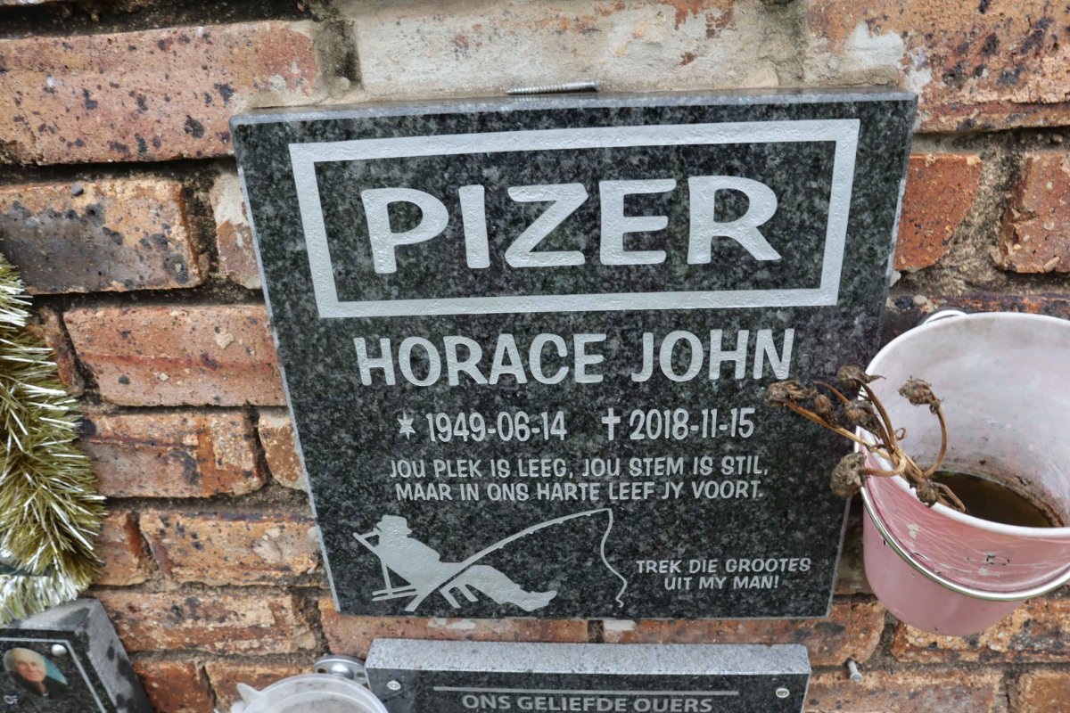 PIZER Horace John 1949-2018