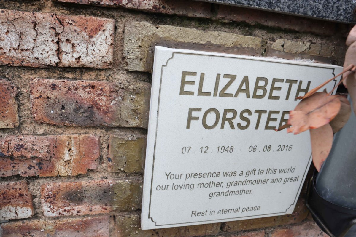 FORSTER Elizabeth 1948-2016