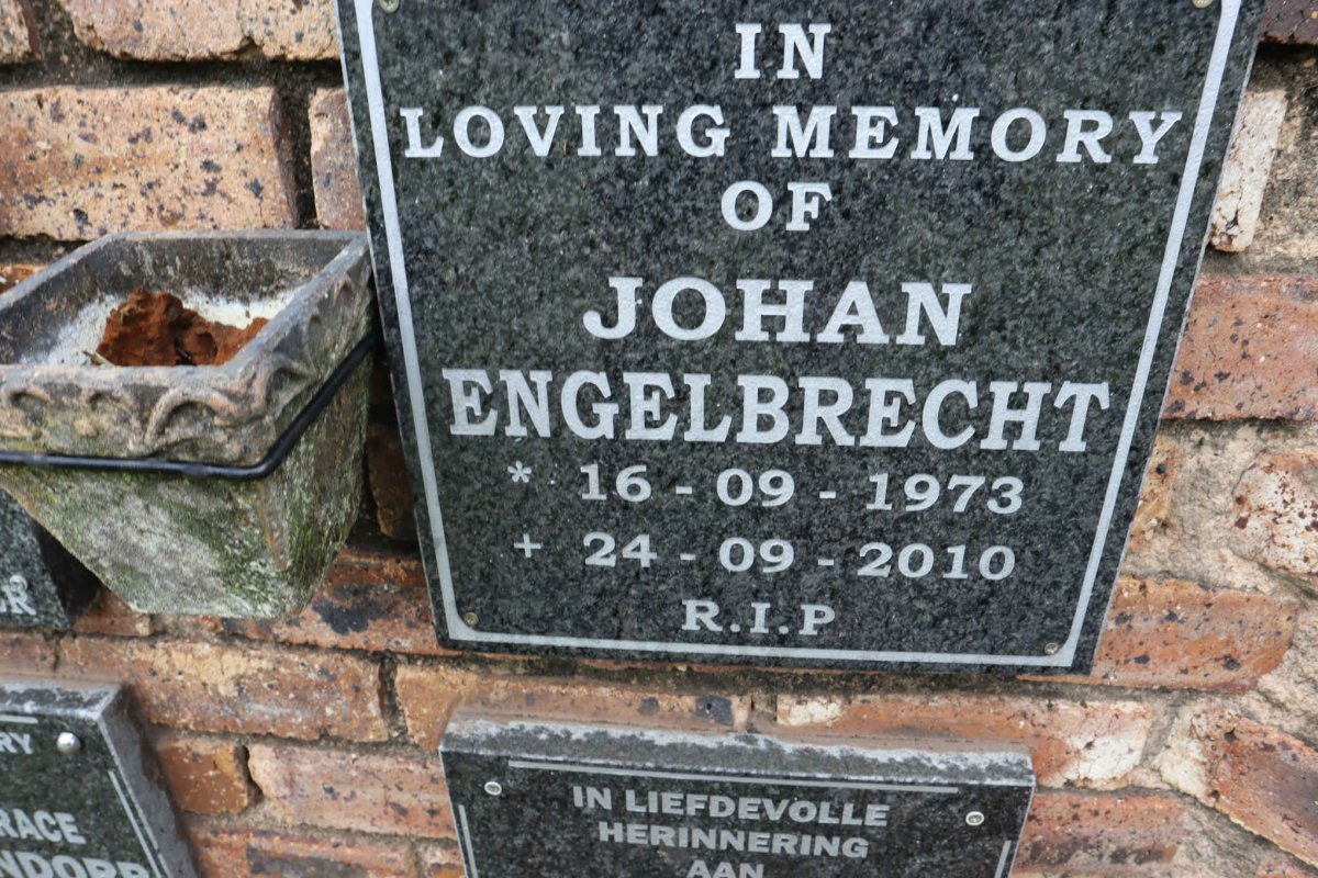 ENGELBRECHT Johan 1973-2010