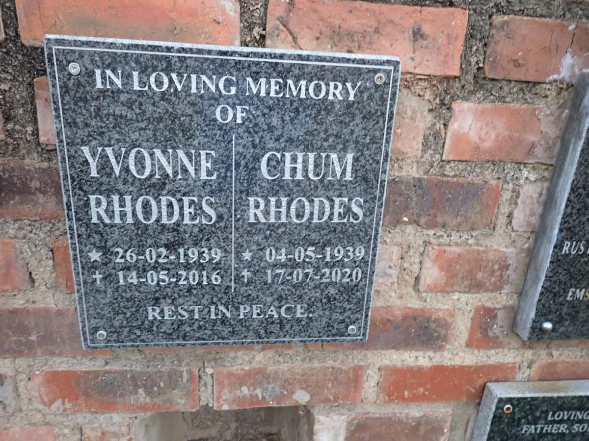 RHODES Chum 1939-2020 &amp; Yvonne 1939-2016