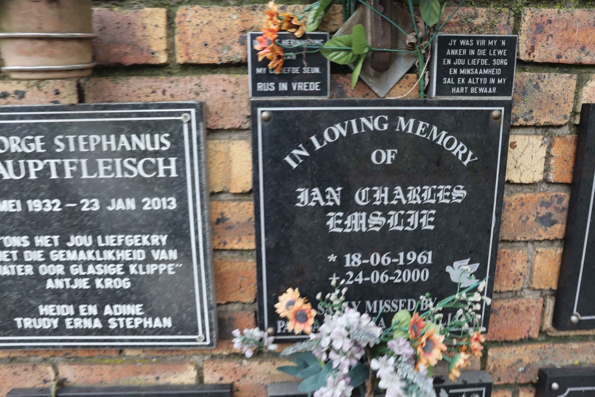 EMSLIE Jan Charles 1961-2000