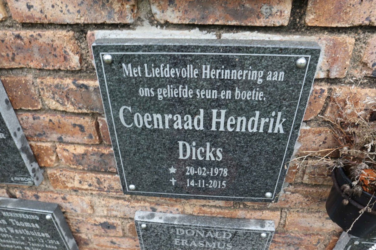 DICKS Coenraad Hendrik 1978-2015