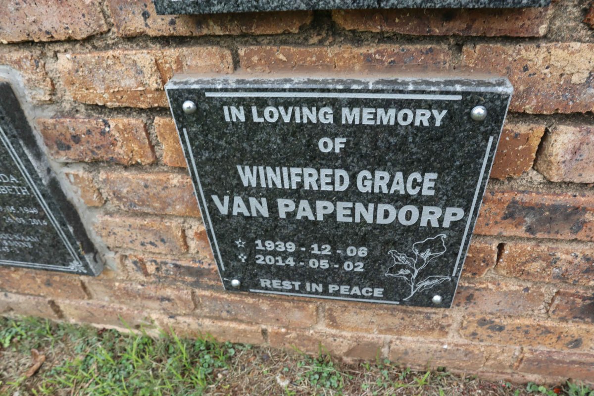 PAPENDORP Winifred Grace, van 1939-2014