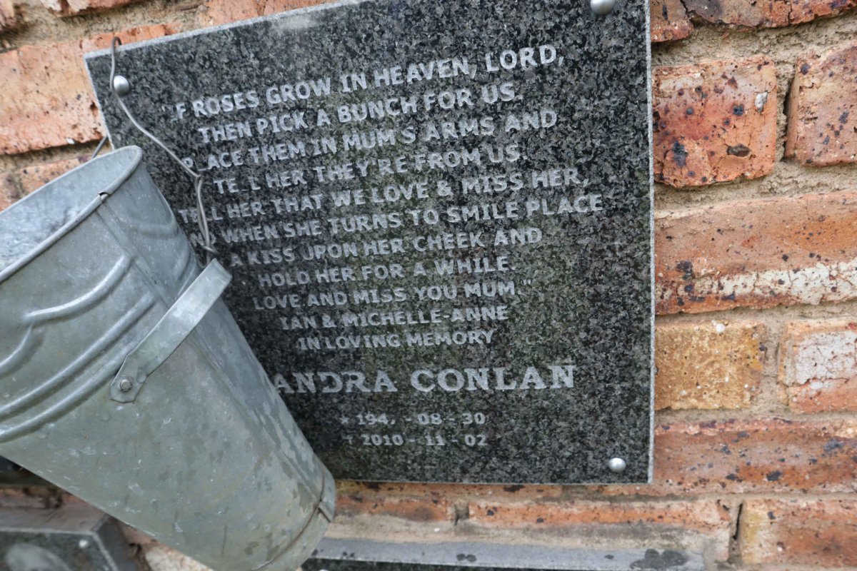 CONLAN ?andra 194?-2010