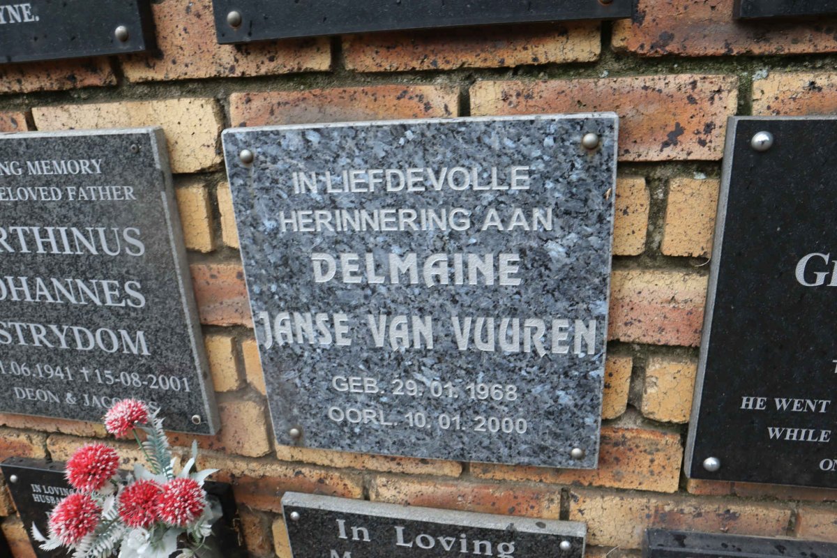 VUUREN Delmaine, Janse van 1968-2000