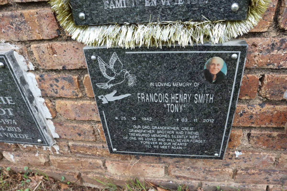 SMITH Francois Henry 1942-2012