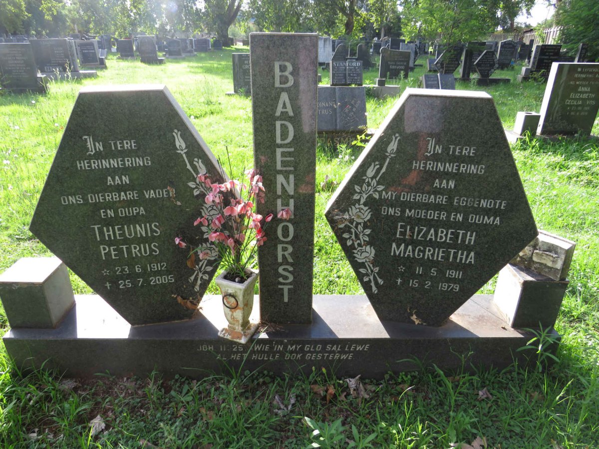 BADENHORST Theunis Petrus 1912-2005 &amp; Elizabeth Magrietha 1911-1979