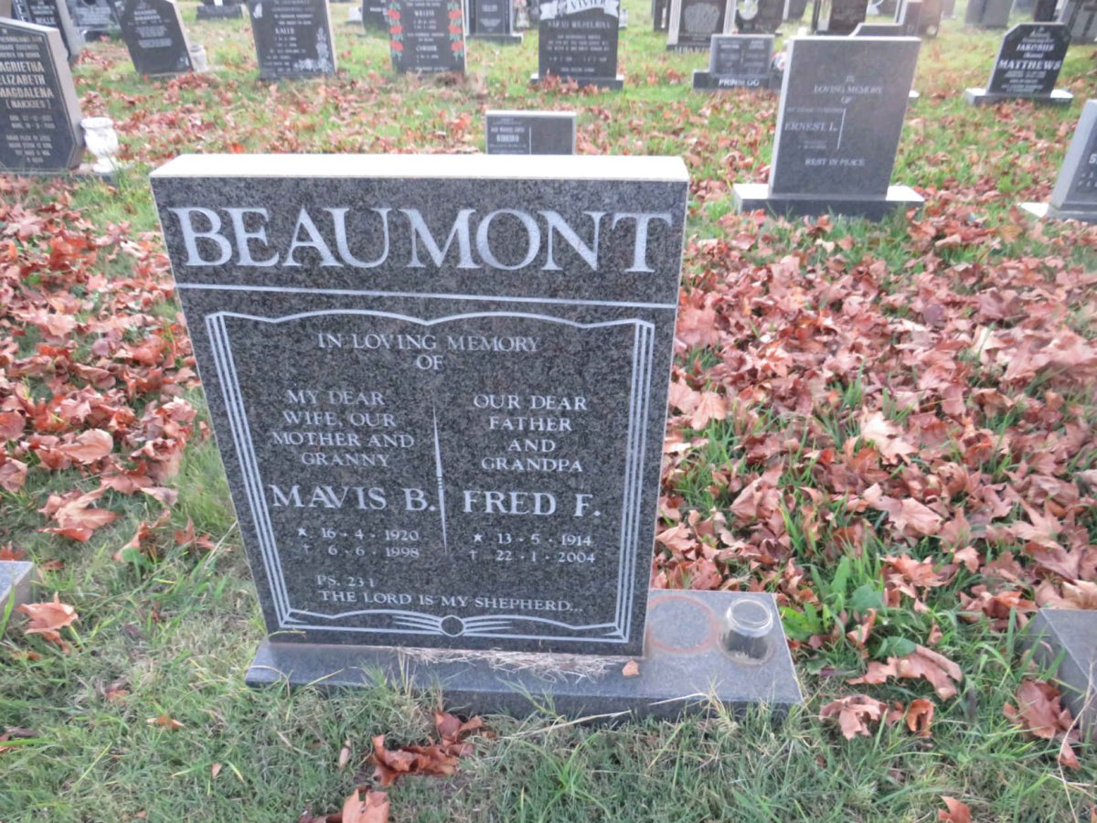 BEAUMONT Fred F. 1914-2004 & Mavis B. 1920-1998