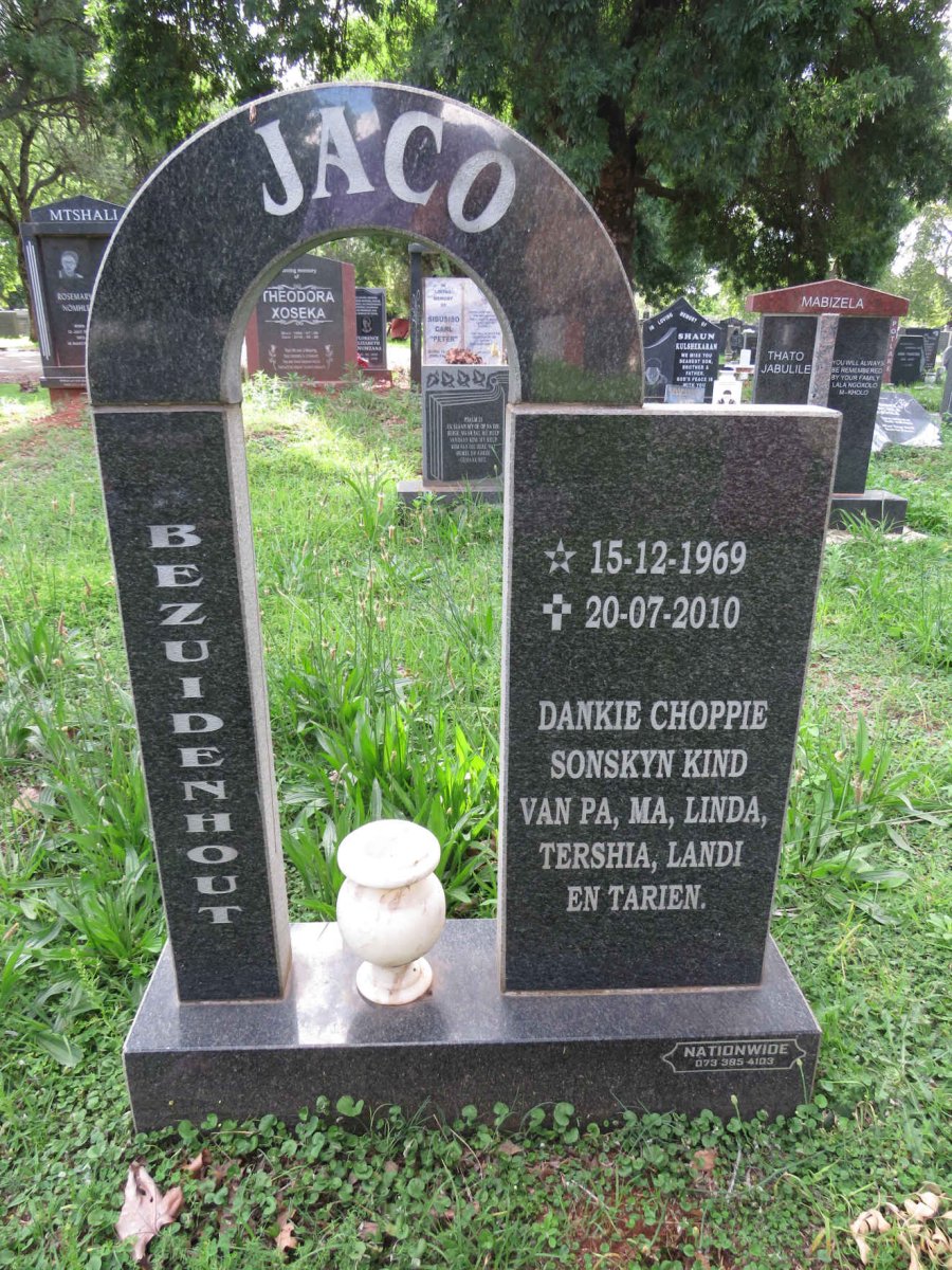 BEZUIDENHOUT Jaco 1969-2010