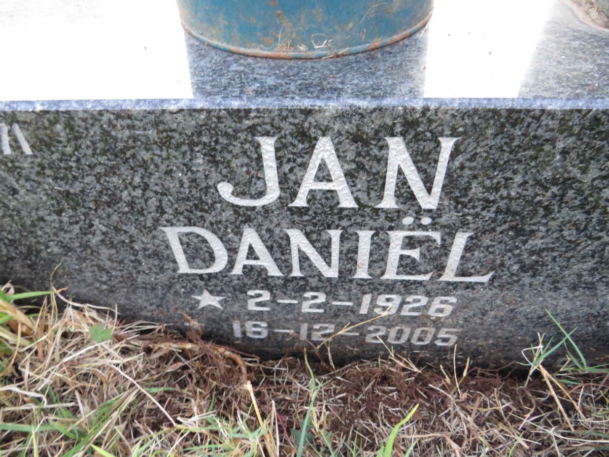 COLLER Jan Daniel, van 1926-2005 &amp; Helena Dorothea 1927-2017 _3
