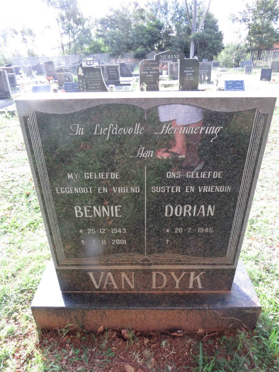 DYK Bennie, van 1943-2001 &amp; Dorian 1945-