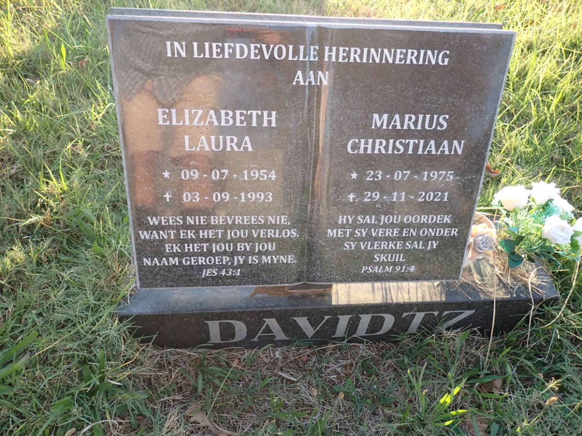 DAVIDTZ Marius Christiaan 1975-2021 &amp; Elizabeth Laura 1954-1993