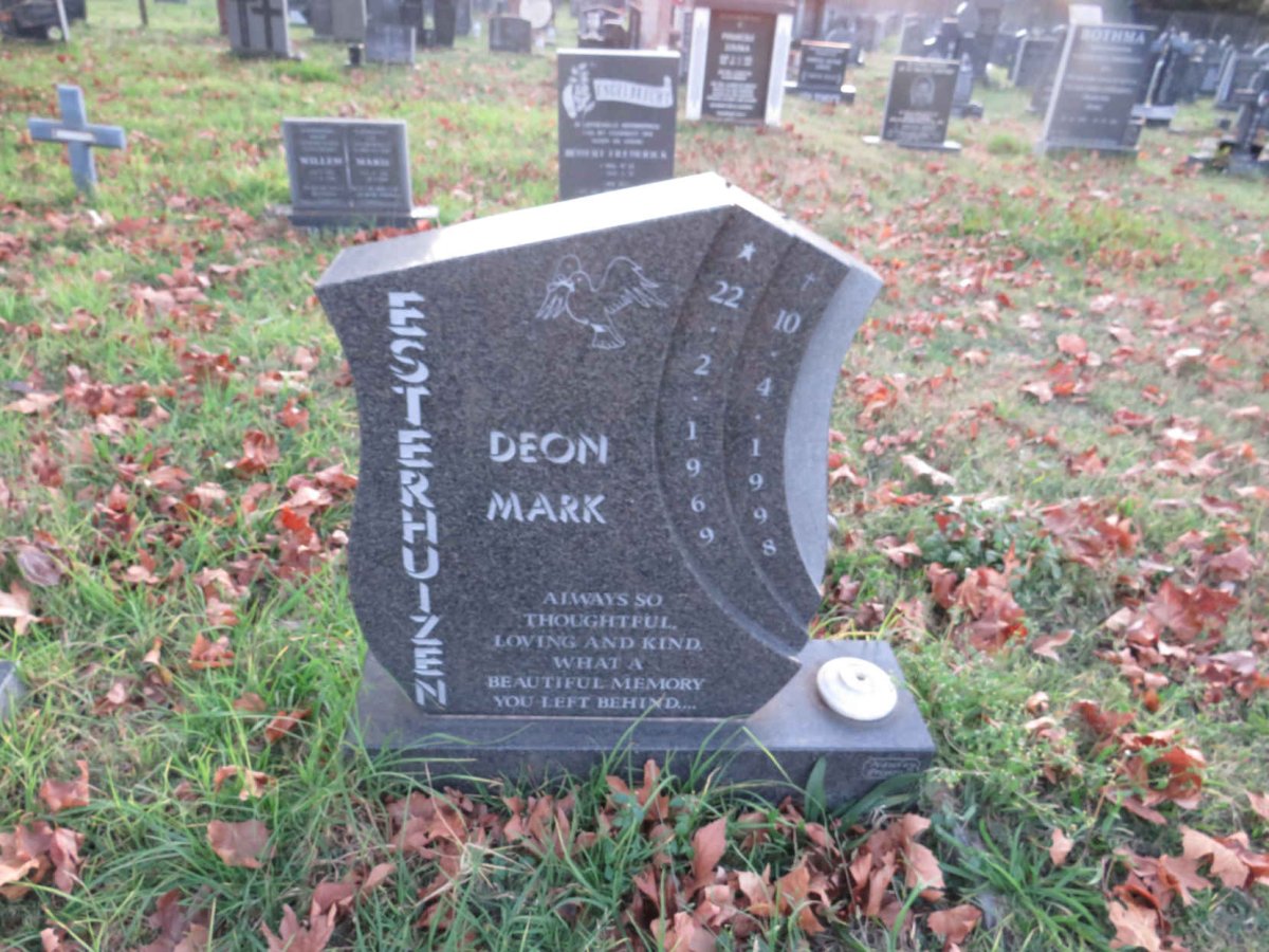 ESTERHUIZEN Deon Mark 1969-1998