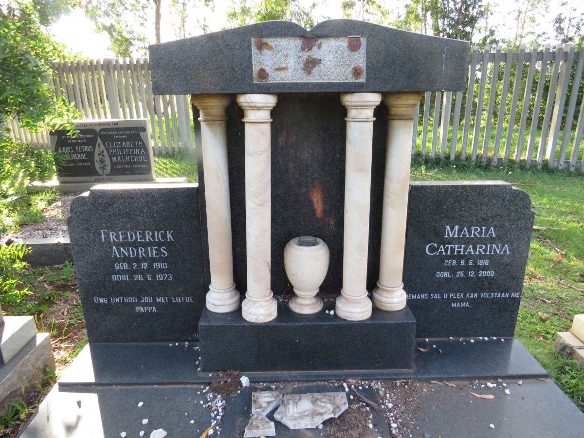 ELS Frederick Andries 1910-1973 &amp; Maria Catharina 1916-2000