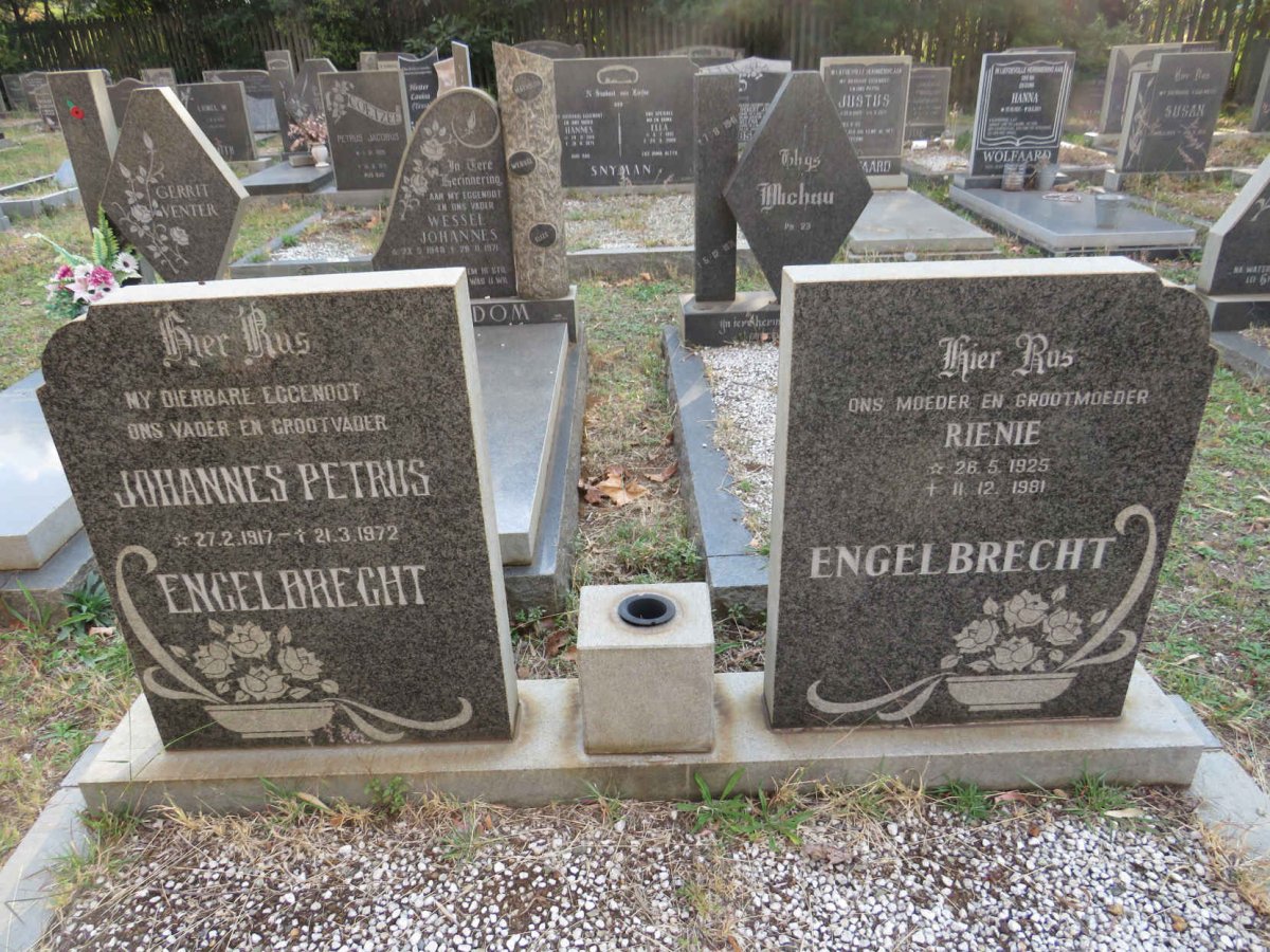 ENGELBRECHT Johannes Petrus 1917-1972 &amp; Rienie 1925-1981